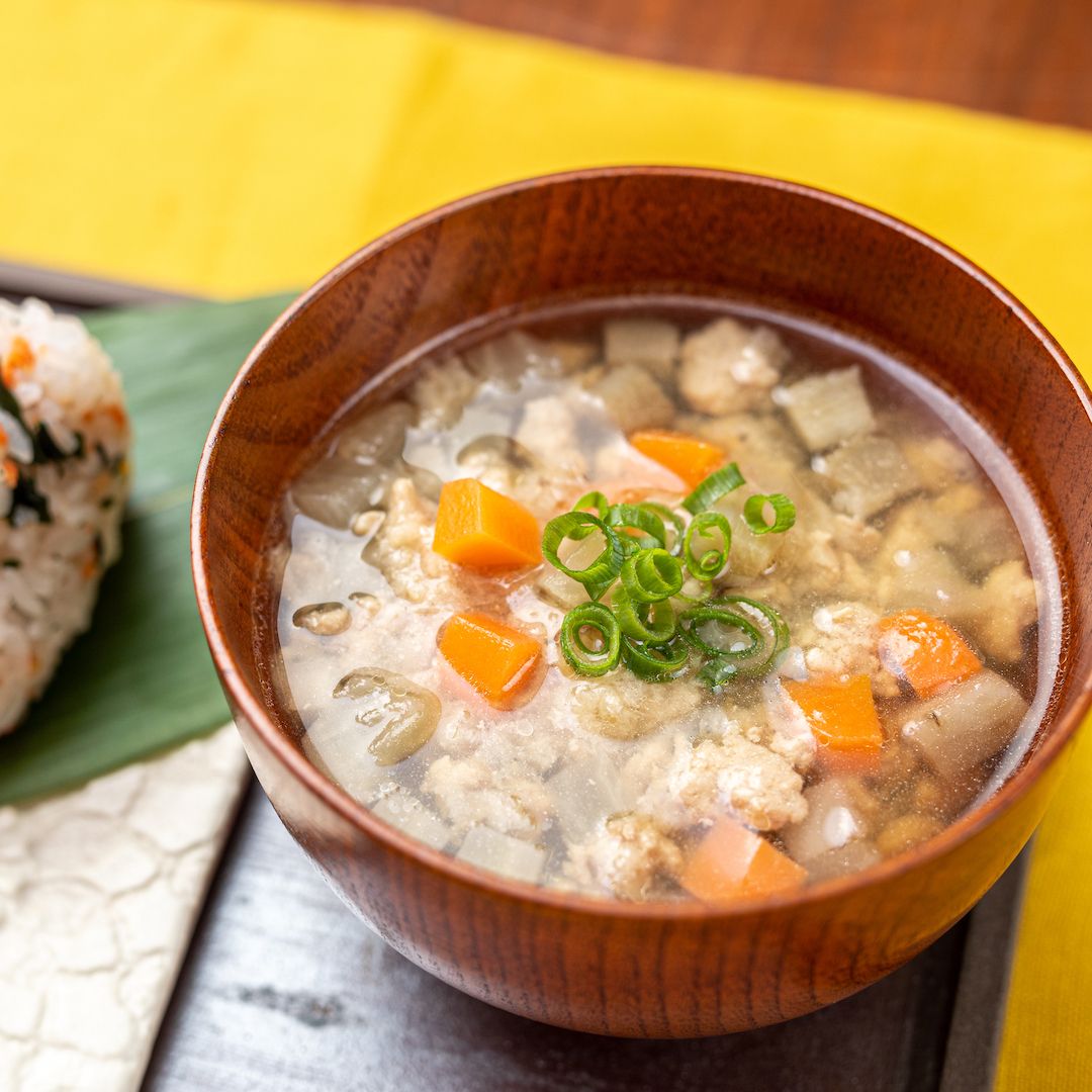 mogumo「お肉と野菜の旨みがつまった豚汁」